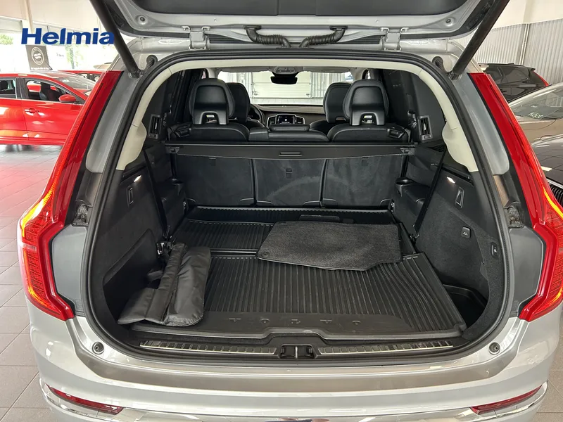 Bild 16 av 17 – Volvo XC90 7-seater Recharge T8 Ultimate Bright