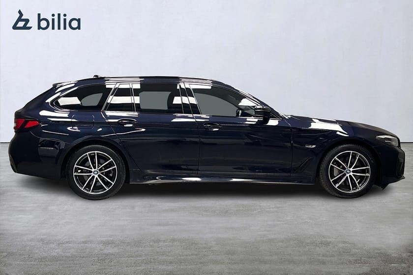 Bild 2 av BMW 530e xDrive Touring Steptronic M-Paket Drag