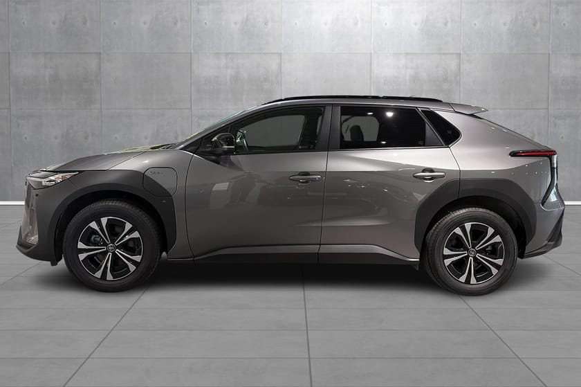Bilde 2 av Toyota bZ4X 71.4 kWh AWD Active Tech navi, sensor,
