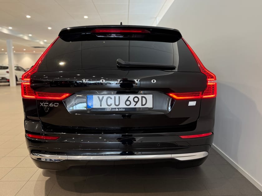 Bild 5 av Volvo XC60 Recharge T6 Core Edition / Panoramatak / Dragkrok / 10 000kr tillbehör /