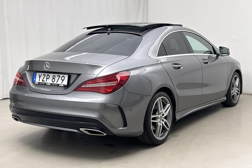 Bild 3 av Mercedes-Benz CLA 200 Coupé C117 (156hk) AMG Line Panorama