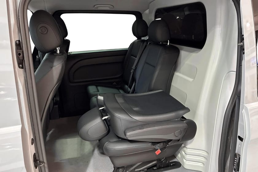 Bild 5 av Mercedes-Benz Vito Mixto 119 CDI 4x4 3.0t EX. LÅNG PRO Demo