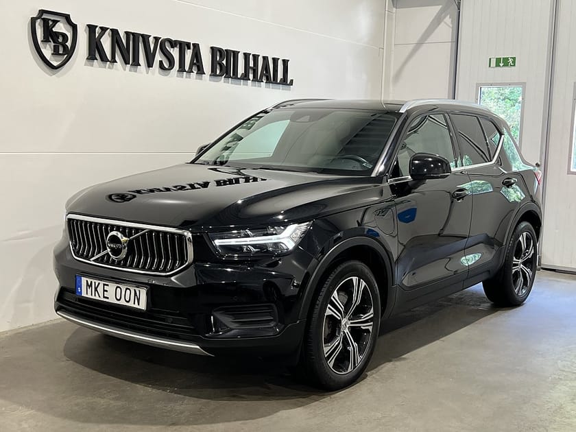 Bild 1 av Volvo XC40 Recharge T4 DCT INSCRIPTION Moms Orrefors Drag 211hk
