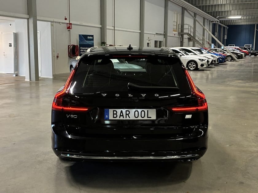 Bild 4 av Volvo V90 Recharge T6 AWD Geartronic Core Bright Euro 6