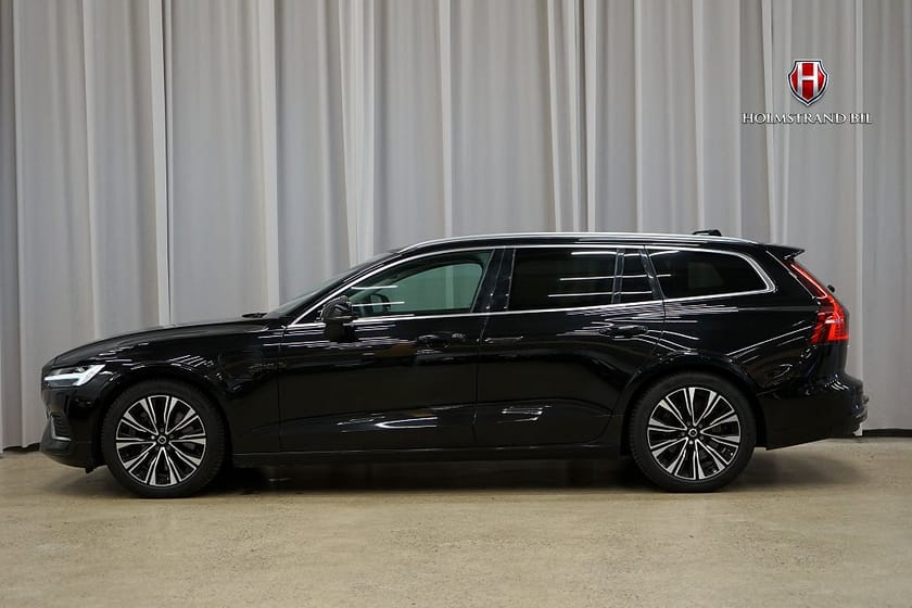 Bild 1 av Volvo V60 Recharge T6 AWD Core Drag Pvärm BLIS Bkam Carplay MOMS