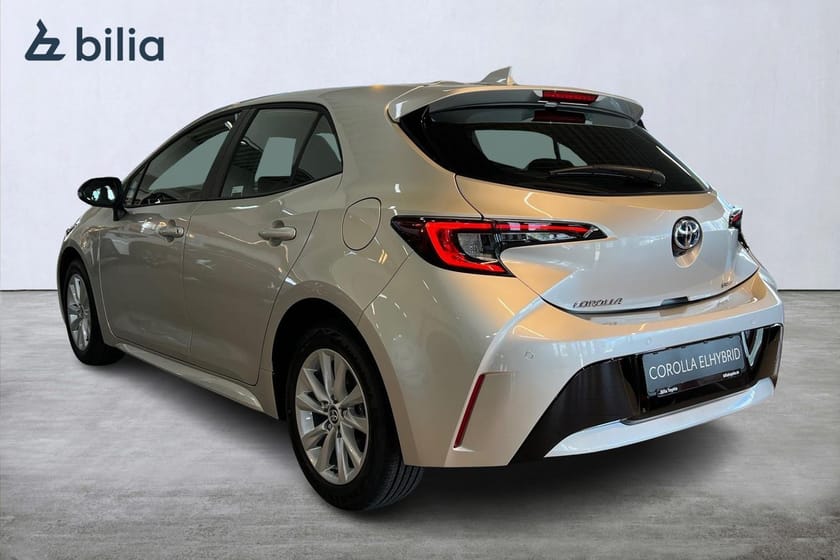 Bild 2 av Toyota COROLLA 1,8 HYBRID 5D ACTIVE PLUS OMGÅENDE LEV