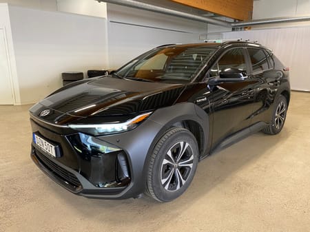 Toyota bZ4X AWD Style | Vinterhjul