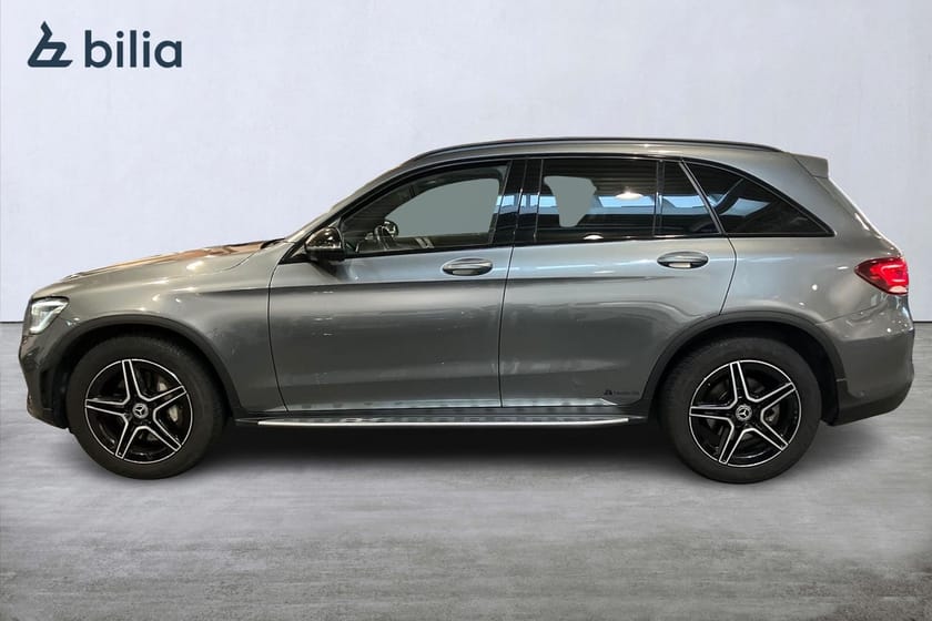 Bild 3 av Mercedes-Benz GLC 200 4MATIC Panoramaglastak Parkeringvärmare Infällbar dragkrok 360 graders kamerasystem