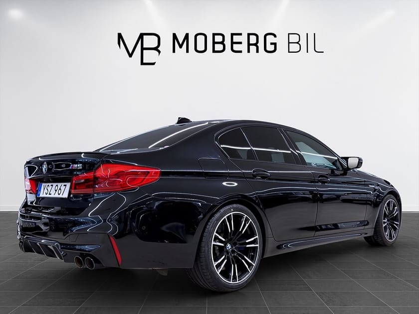 Bild 4 av BMW M5 600hk M Sport HUD H/K 360 Kolfiber Merino