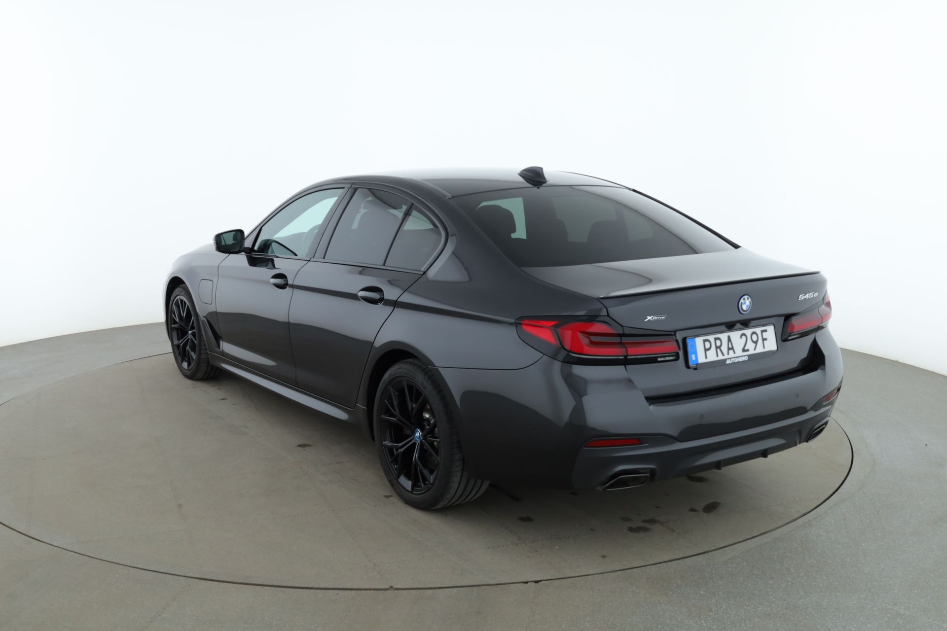 BMW 545 e M Sport / Park assist 2023, bild 3/45