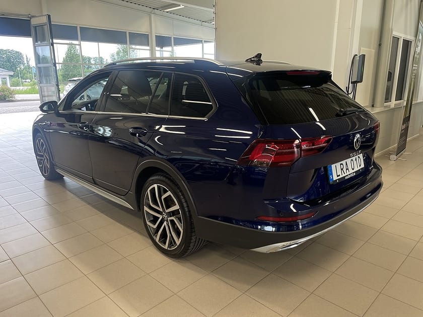 Bild 4 av Volkswagen Golf Alltrack 2,0TDI 200HK Pano / Drag / Värmare