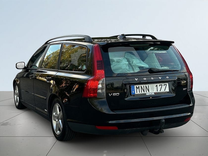 Bild 5 av Volvo V50 1.8F 125hk Kinetic MoK-Värm/SoV-Däck/Dragkrok/ExtraLjus