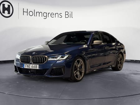 BMW M550i xDrive Sedan 530hk M Sport Drag Pano HUD H K Massage DAP Värmare Komfortstol 4-Zon Sätesventilation