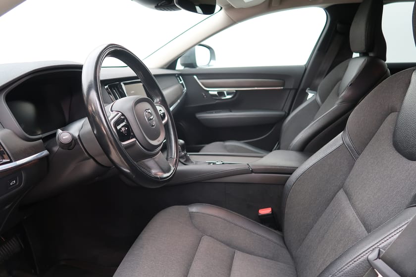 Bild 4 av Volvo V90 Cross Country D4 AWD Advanced Edt/Drag/Klimatpkt/Bränslevärmare