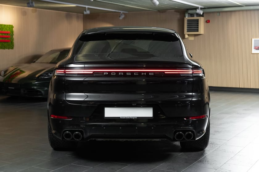Bilde 5 av Porsche Cayenne E-Hybrid Coupé E-Hybrid/Sportseksos/SportDesign/Head-up/Soft-close++