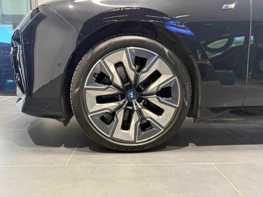 Bild 3 av BMW i7 xDrive60 