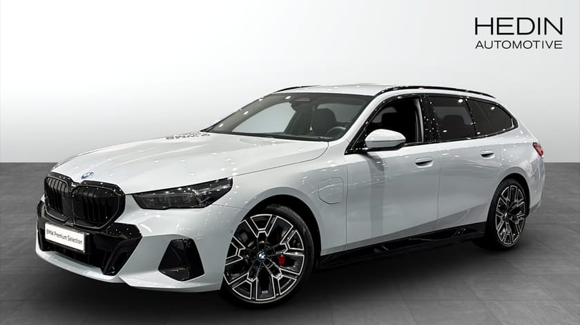 Bild 1 av BMW 530e xDrive Touring M sport PRO Drag HuD M Sport Pro, Innovation, Travel