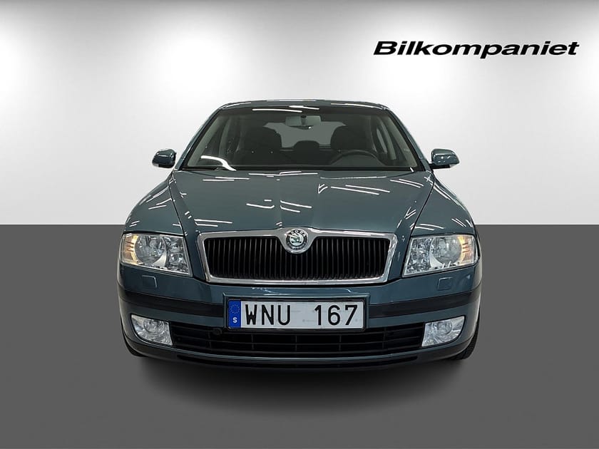 Bild 2 av Škoda Octavia Skoda 1.6 MPI Vinterhjul Dragkrok