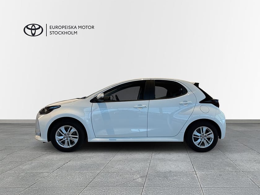 Bild 4 av Toyota Yaris Hybrid 1,5 ACTIVE VINTERHJUL BACKKAMERA CARPLAY
