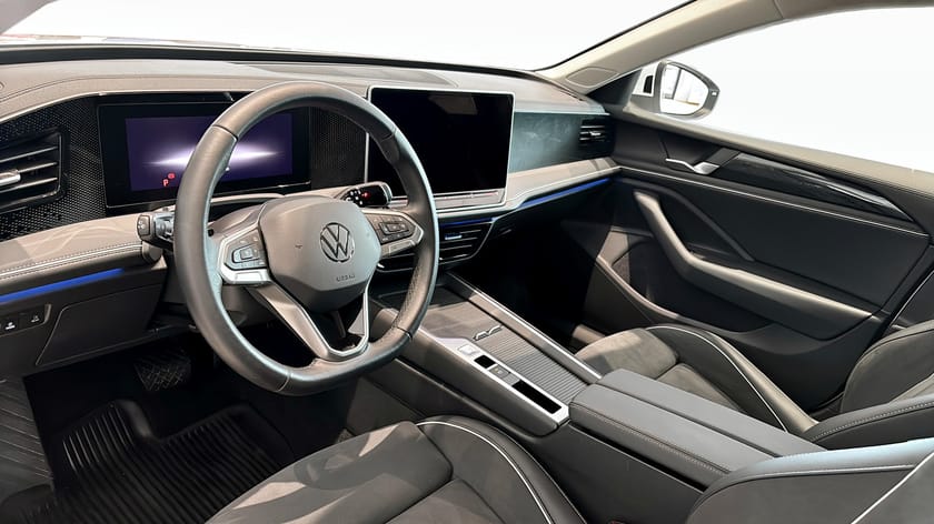 Bild 1 av Volkswagen Passat Variant eHybrid 1.5 TSI 177hk Drag/Värmare/ACC