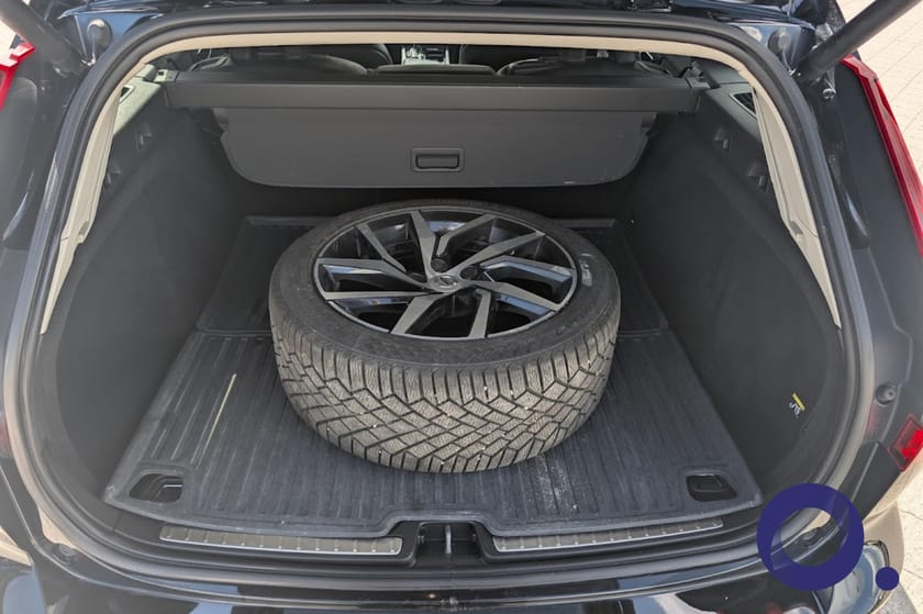 Bilde 4 av Volvo V60 D3 Momentum / parkvarmer / mye utstyr!