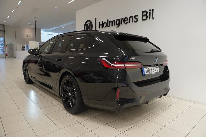 Bild 4 av BMW i5 xDrive40 Touring xDrive  M Sport Business Ed Drag DA Pro H K