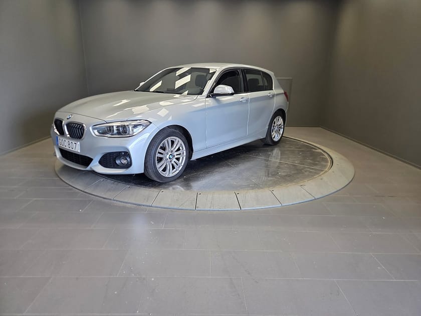 Bild 1 av BMW 118d xDrive 5-dörrars M Sport Euro 6