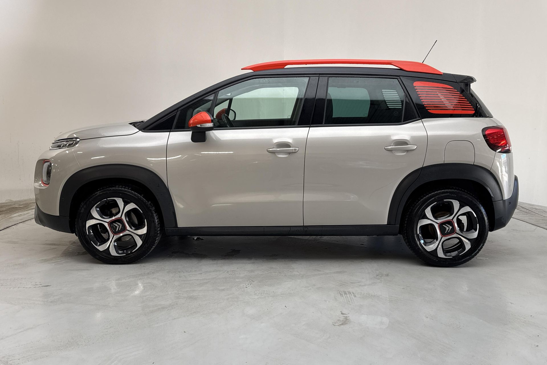 Citroen C3 Aircross 1.2 PureTech 110 2018, photo 2/10