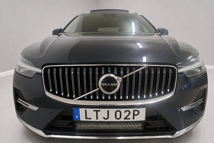 Bild 3 av Volvo XC60 Recharge T6 AWD Aut Panorama Drag Adaptiv farthållare