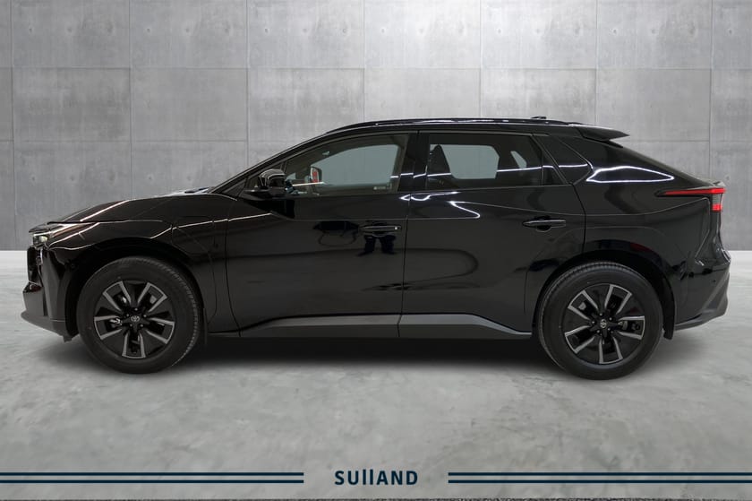 Bilde 2 av Toyota bZ4X Facelift | Lengre rekkevidde | 343 hk | Executive