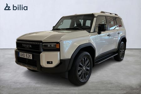 Toyota Land Cruiser 2,8 Hybrid 48V Executive Pano JBL 360-kamera Skinn