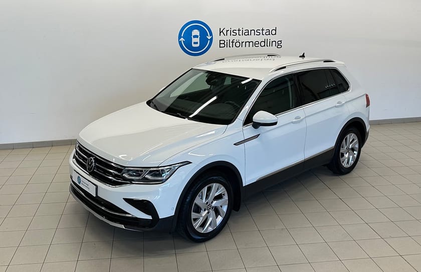 Bild 3 av Volkswagen Tiguan 2.0 TDI Aut 4Motion Elegance, IQ Light, Cockpit