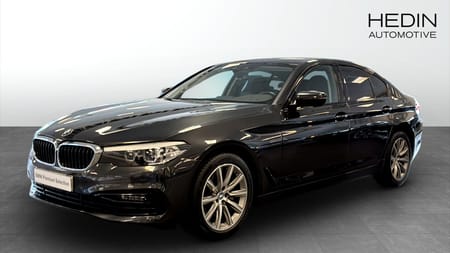BMW 520d xDrive Sedan Sport Line Drag Kupévärmare Backkamera Rattvärme