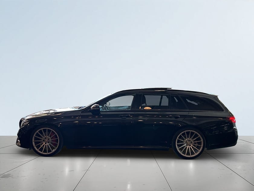 Bild 4 av Mercedes-Benz E 220 T d 9G AMG Line Drag Dvärm Kamera Panorama Navi S&V