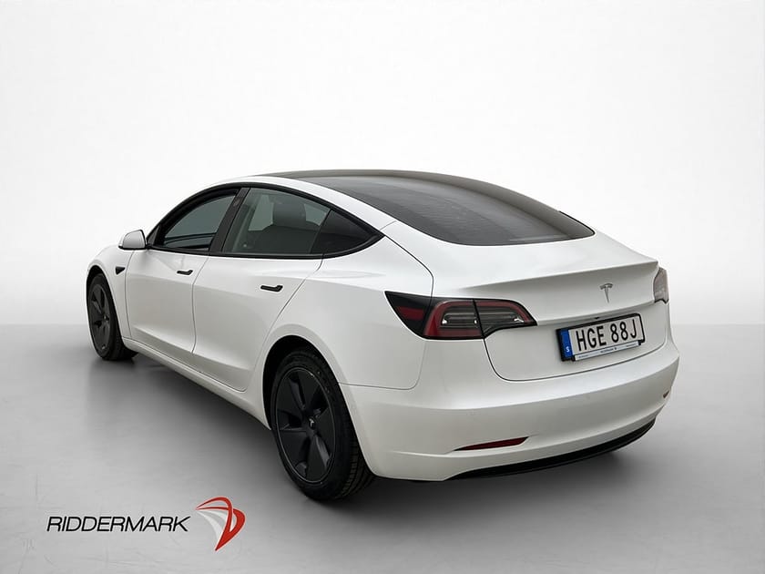 Bild 3 av Tesla Model 3 Standard Range Autopilot Svensksåld
