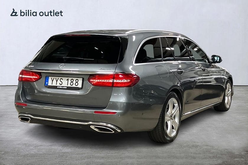 Bild 5 av Mercedes-Benz E 400 T 4MATIC 4M Avantgarde 333hk Panorama HuD Burmester 360°