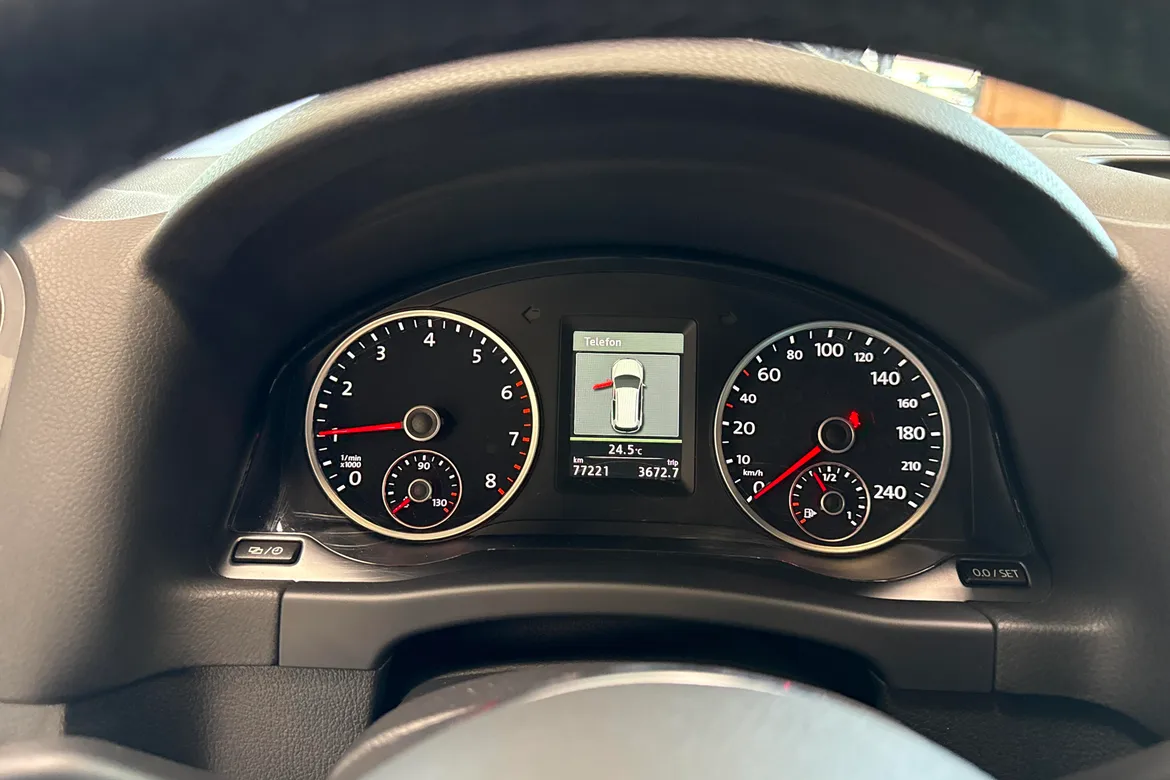 picture of a car
