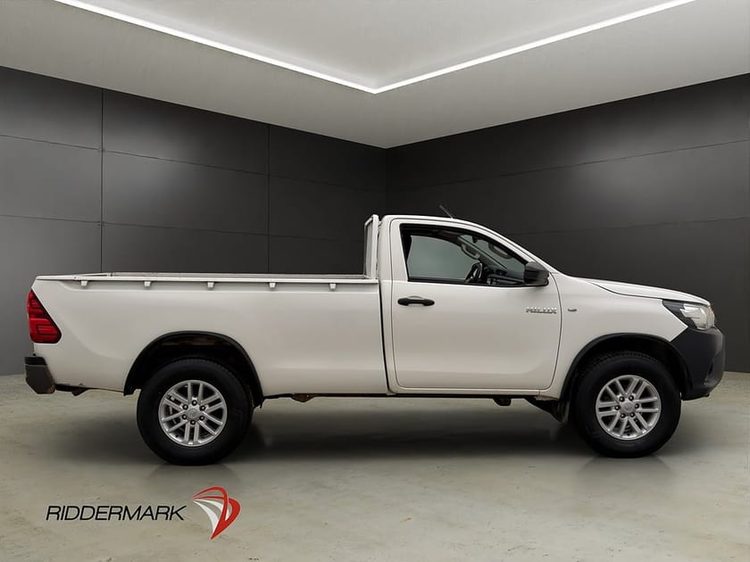 Bild 2 av Toyota Hilux Enkelhytt 2.4 AWD Drag Diff Farthållare MOMS