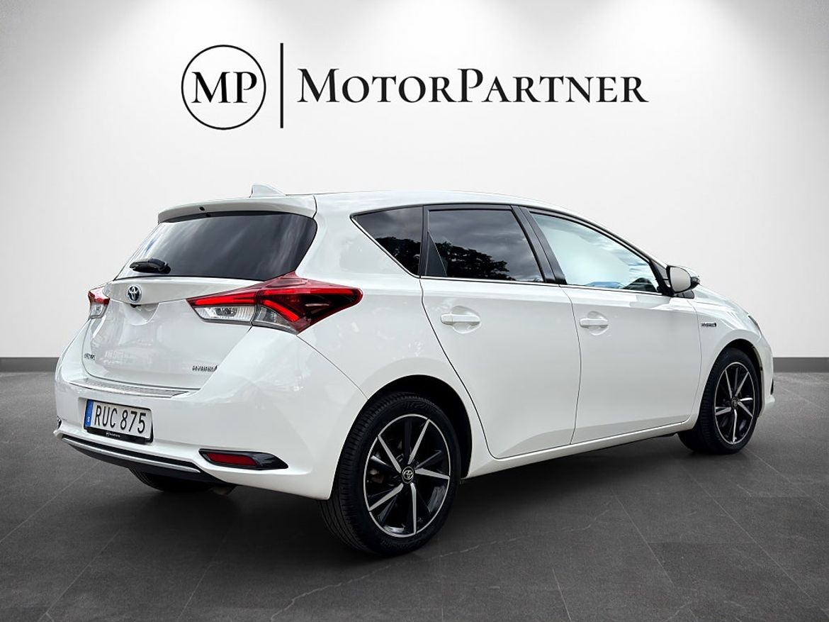 Toyota Auris Hybrid, bild 7 av 16