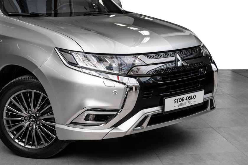 Bilde 2 av Mitsubishi Outlander PHEV S Edition | 4WD | Skinn | Soltak | Diamant INT | ACC +