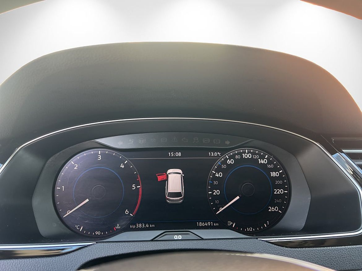 Volkswagen Passat Sportscombi, bild 16 av 18