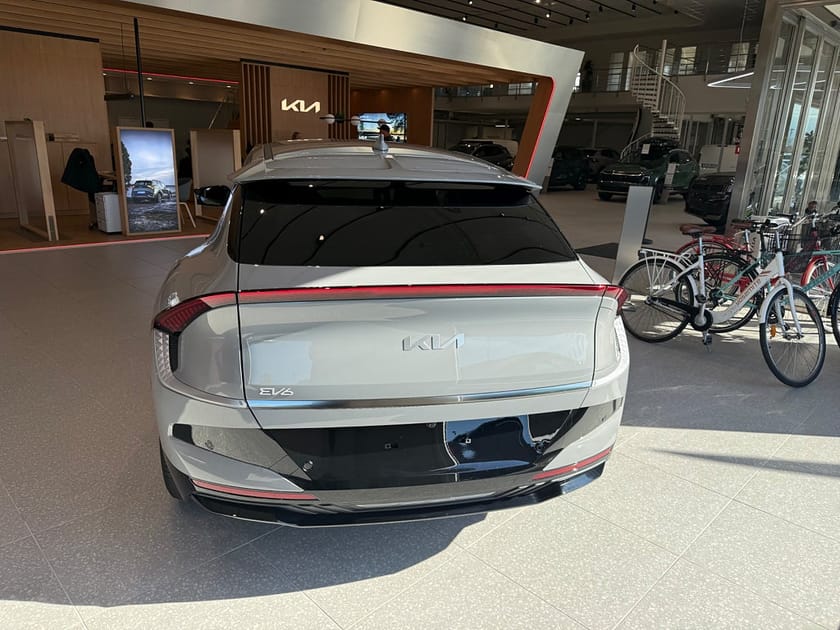 Bild 3 av Kia EV6 AWD Long Range PLUS 84 kWh 325hk  *OMG LEV*