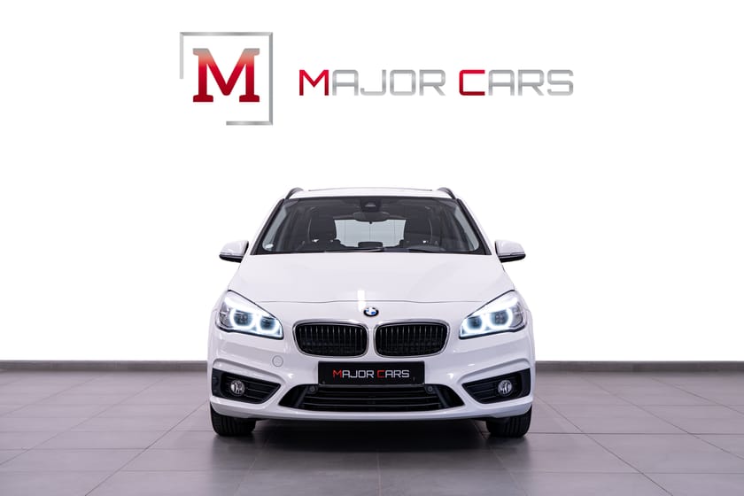 Bild 2 av BMW 218d Active Tourer Pano Skinn B-Kamera Navi LED 150hk