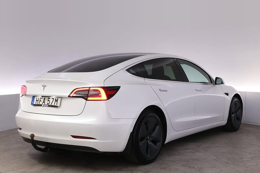 Bild 5 av Tesla Model 3 Standard Range Plus Autopilot Pano Drag