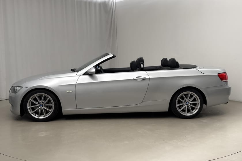 Bild 2 av BMW 325i Convertible 325 Cabriolet, E93 (218hk) Läder Drag