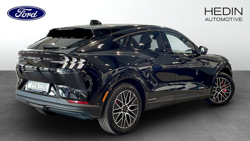 Bild 2 av Ford Mustang Mach-E Long Range PREMIUM RWD 276HK | B&O Ljudsystem |