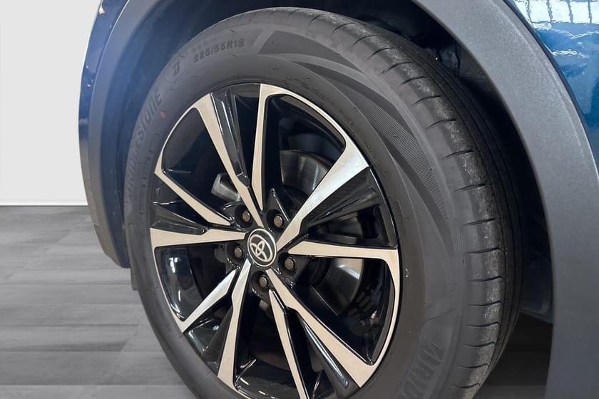 Bild 2 av Toyota C-HR Hybrid 1,8 Style