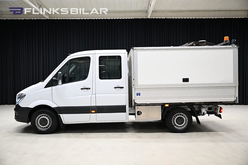 Bild 2 av Mercedes-Benz Sprinter 316 BlueTEC Chassi Crew cab 7G 163HK Automat|Dubbelhytt|Kåpa|3.5ton-drag|Xenon