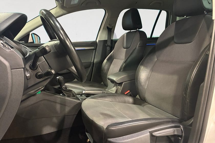 Bild 3 av Škoda Octavia Kombi 1.0 TSI 115 HK STYLE DRAG B-VÄRM NAVI 12300MIL