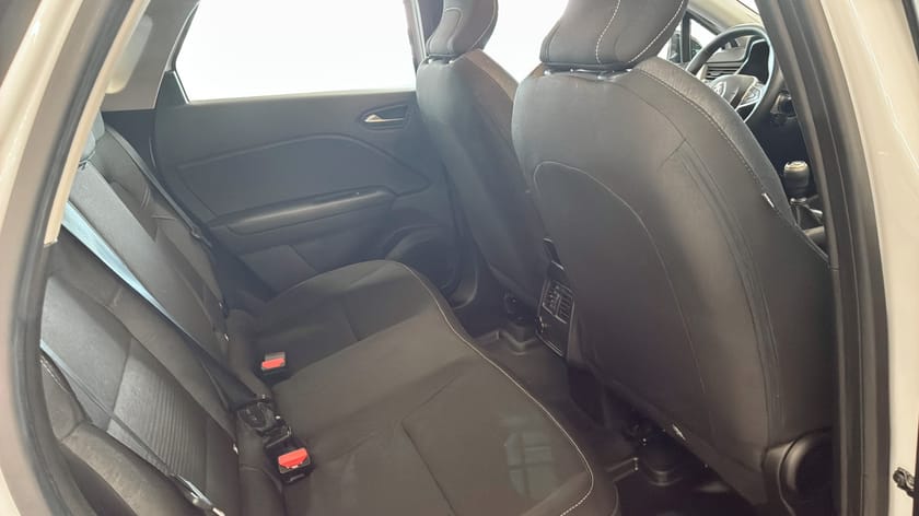 Bild 5 av Renault Captur Sommarkampanj 3,95%ränta dragkrok